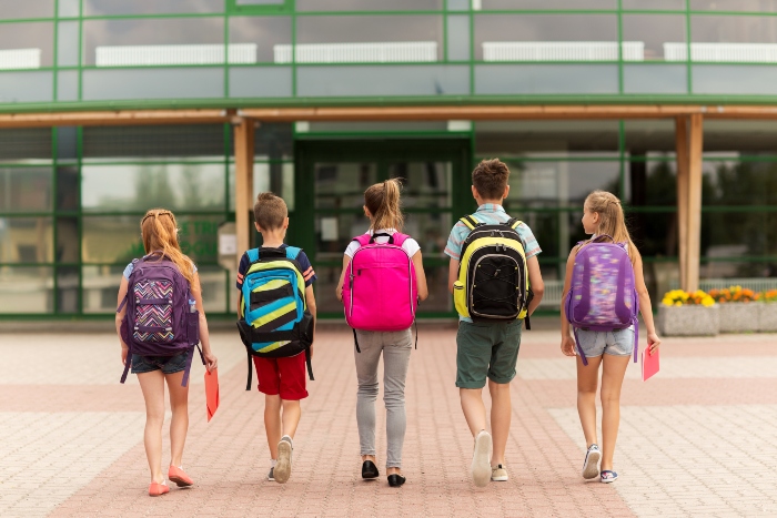 Back to school: Tips & συμβουλές αγοράς σχολικής τσάντας για γονείς