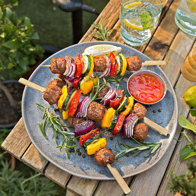 ΚΑΛΑΜΑΚΙΑ ΜΕ VEGAN BALLS ΓΙΑ BBQ