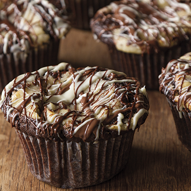 Τρίχρωμα Cupcakes συνταγή του Άκη Πετρετζίκη με Nestlé Dessert