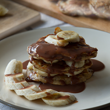 Pancakes με Σοκολάτα & Μπανάνες Συνταγή με κουβερτούρα Nestlé Dessert