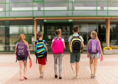 Back to school: Tips & συμβουλές αγοράς σχολικής τσάντας για γονείς