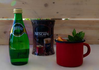 Perrier cocktail Pinky & the Brain με Nescafé Classic & Pink Grapefuit